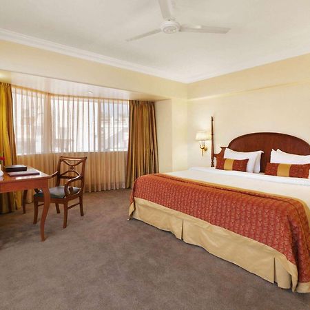 Ramada Plaza By Wyndham Palm Grove Hotel Mumbai Kültér fotó