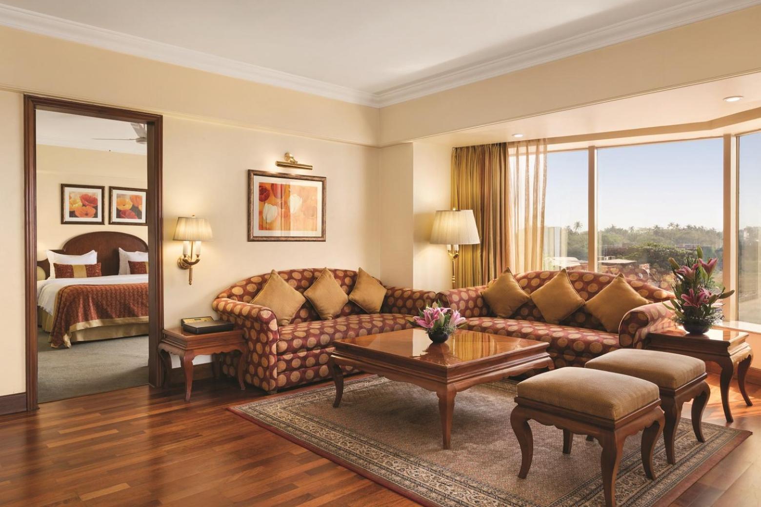 Ramada Plaza By Wyndham Palm Grove Hotel Mumbai Kültér fotó
